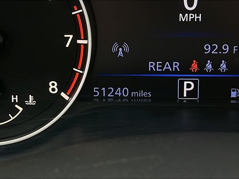 Used 2024 Nissan Altima 2.5 SV FWD image 14