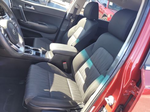 Used 2022 Kia Sportage LX image 20