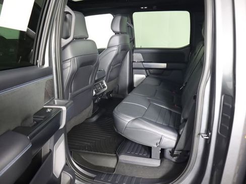 Certified 2025 Ford F450 Platinum w/ FX4 Off-Road Package image 80