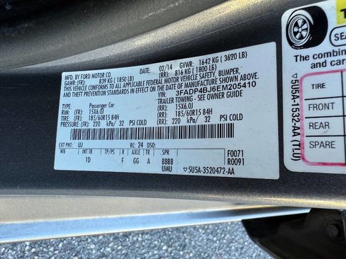 Used 2014 Ford Fiesta SE image 49