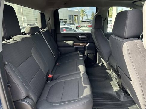 Used 2022 GMC Sierra 3500 SLE w/ SLE Value Package image 21