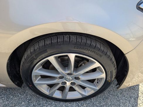 Used 2015 Toyota Avalon XLE Touring FWD image 4