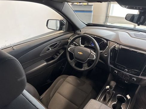 Used 2023 Chevrolet Traverse LT w/ LPO, Floor Liner Package AWD/4WD image 33