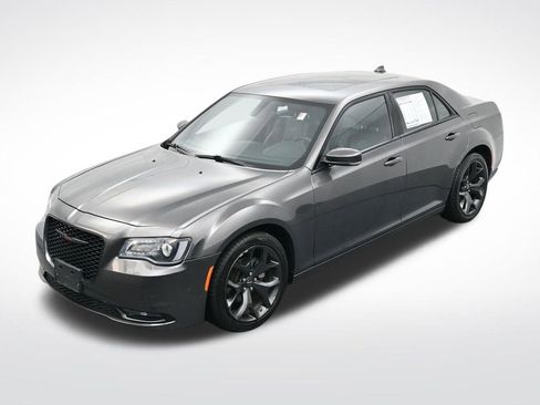 Used 2023 Chrysler 300 S image 16
