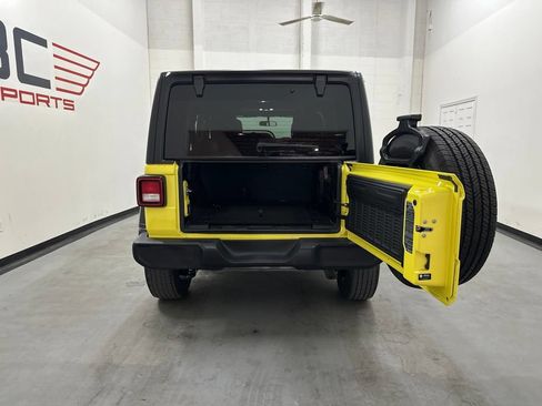 Used 2022 Jeep Wrangler Unlimited Sport AWD/4WD image 14