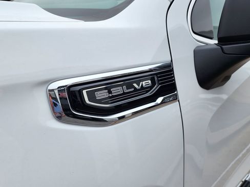 New 2026 GMC Sierra 1500 SLT w/ SLT Premium Plus Package AWD/4WD image 11