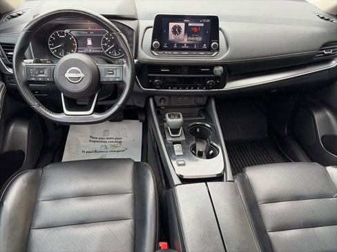 Used 2024 Nissan Rogue SV w/ SV Premium Package image 13