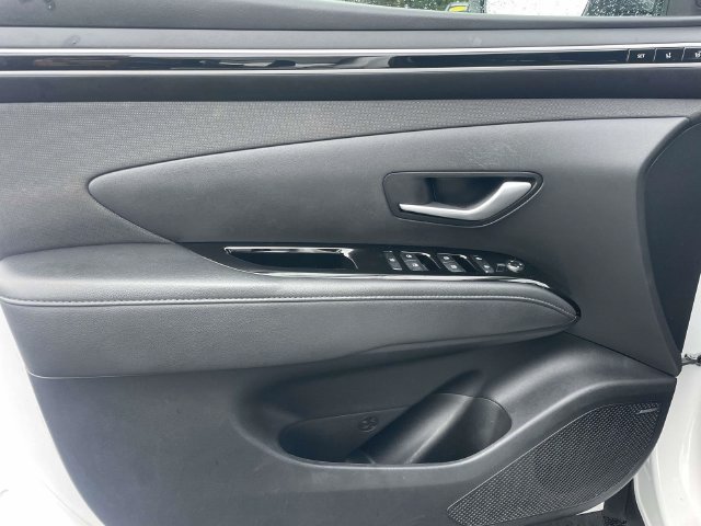 Used 2024 Hyundai Tucson Limited FWD image 15
