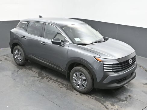 New 2026 Nissan Kicks S image 29