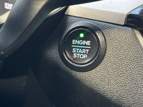 Certified 2022 Ford Escape SE w/ Convenience Package image 21