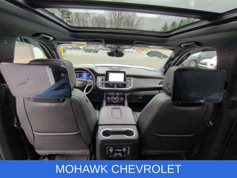 Used 2024 Chevrolet Suburban High Country AWD/4WD image 22