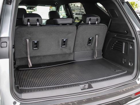 New 2026 Chevrolet Traverse LT w/ Driver Confidence Package AWD/4WD image 25