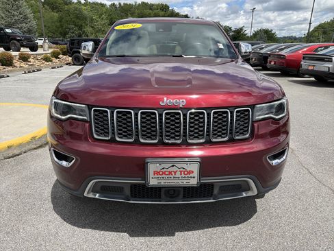 Used 2021 Jeep Grand Cherokee Limited w/ Luxury Group II AWD/4WD image 3