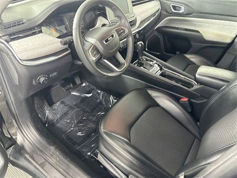 Certified 2022 Jeep Compass Latitude image 23