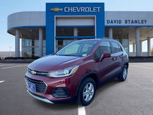 Used 2022 Chevrolet Trax LT w/ Driver Confidence Package AWD/4WD image 1