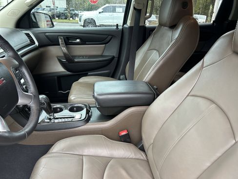 Used 2017 GMC Acadia Limited SLT image 13