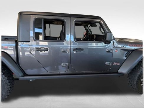 New 2025 Jeep Gladiator Mojave w/ Safety Group image 9