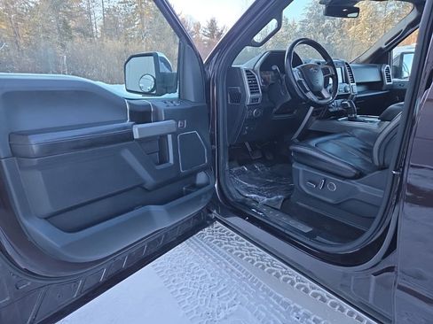 Used 2020 Ford F150 Platinum w/ Equipment Group 701A Luxury image 10