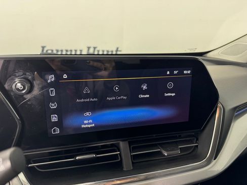 Used 2025 Chevrolet Trax LT image 14