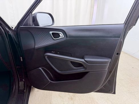 Used 2020 Kia Soul EX FWD image 8