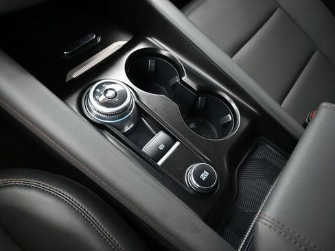 Certified 2025 Ford Explorer Active w/ Active Comfort Package RWD image 26