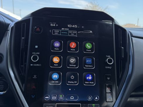 Used 2025 Subaru Crosstrek 2.5i Limited w/ Crosstrek Mirror Package image 25