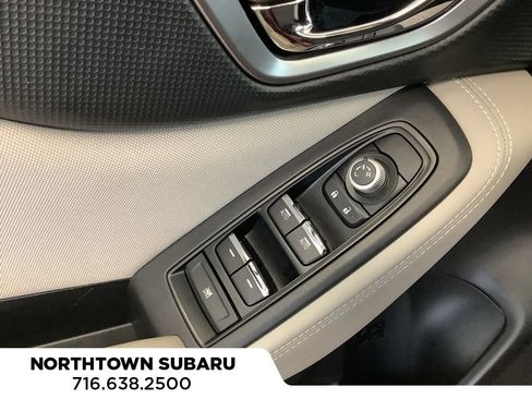 Used 2020 Subaru Forester Premium AWD/4WD image 13