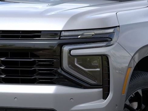 New 2026 Chevrolet Suburban RST image 10