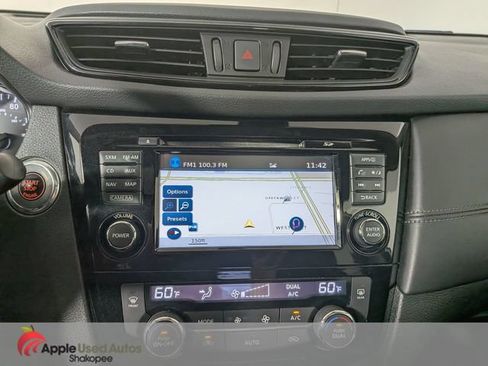Used 2017 Nissan Rogue SL w/ SL Premium Package AWD/4WD image 19