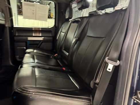Used 2018 Ford F150 Lariat image 19