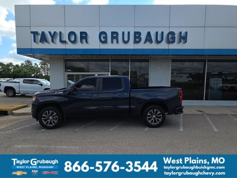 Certified 2022 Chevrolet Silverado 1500 RST w/ Z71 Off-Road Package AWD/4WD image 1