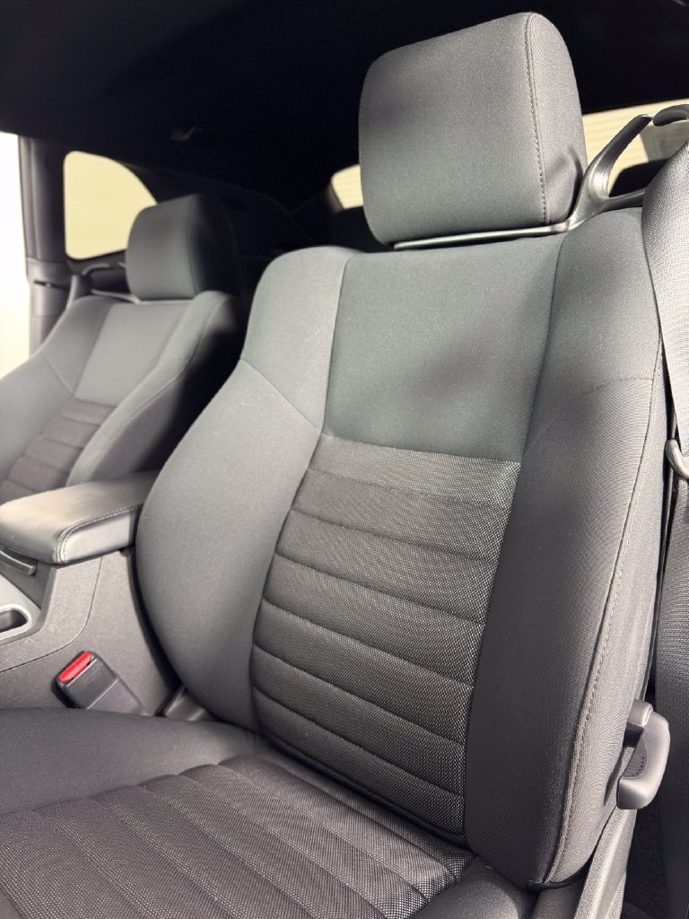 Used 2010 Dodge Challenger SE RWD image 22