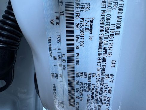 Used 2017 Ford C-MAX Energi SE image 37