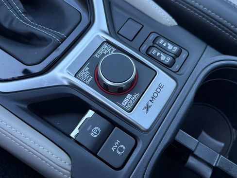 Used 2023 Subaru Forester Limited image 25