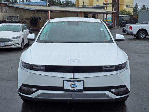 Used 2024 Hyundai Ioniq 5 SEL RWD image 2