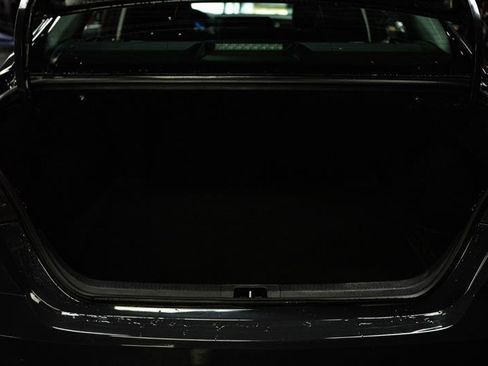 Used 2025 Toyota Camry LE image 7