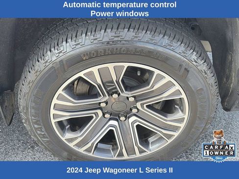 Used 2024 Jeep Wagoneer L Series II RWD image 10
