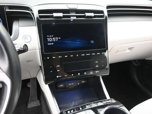 Certified 2023 Hyundai Tucson Limited AWD/4WD image 20