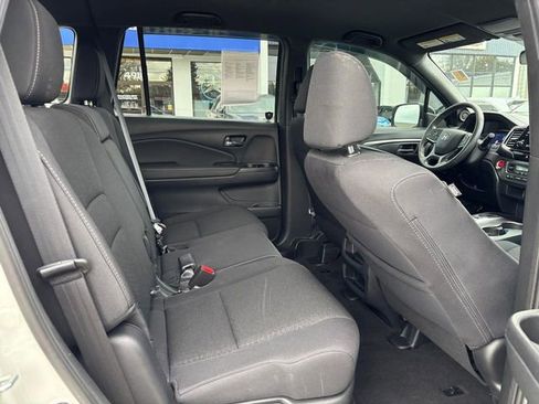 Used 2021 Honda Passport Sport image 13