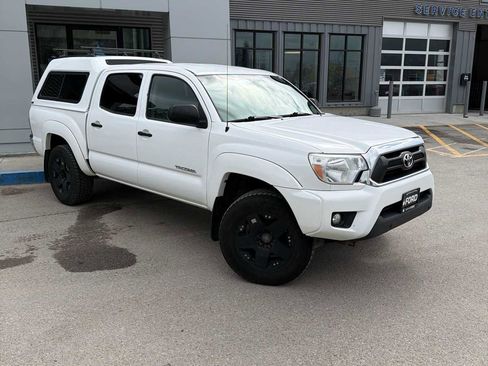 Used 2013 Toyota Tacoma 4x4 Double Cab w/ SR5 Pkg image 4