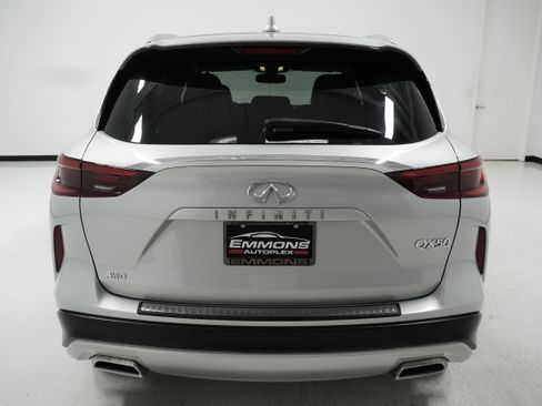 Used 2021 INFINITI QX50 Essential w/ Convenience Package image 5
