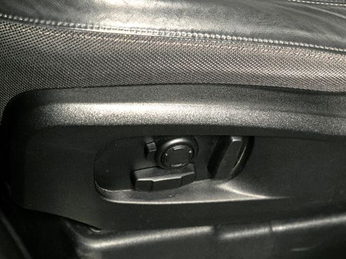 Used 2020 Land Rover Defender 110 X image 22