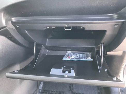 Used 2015 MAZDA MAZDA5 Grand Touring image 41