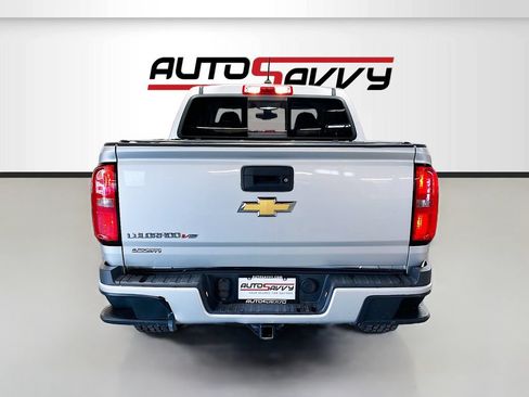 Used 2017 Chevrolet Colorado Z71 AWD/4WD image 6