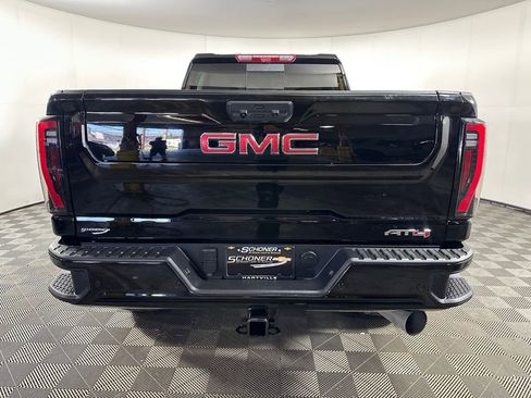 Used 2025 GMC Sierra 3500 AT4 w/ AT4 Premium Plus Package AWD/4WD image 4