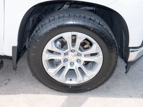 Used 2021 Chevrolet Silverado 1500 LT RWD image 38