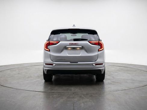Used 2024 GMC Terrain SLE FWD image 7