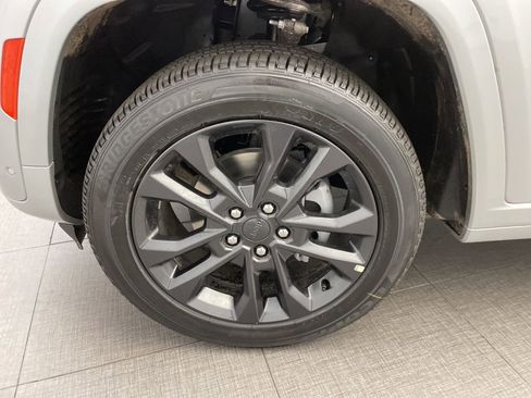 New 2026 Jeep Grand Cherokee Limited image 8