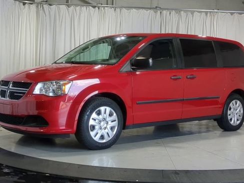 Used 2016 Dodge Grand Caravan American Value Package FWD image 5