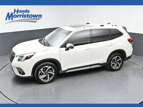 Used 2024 Subaru Forester Touring image 1